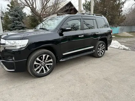 Toyota Land Cruiser 2018 года за 34 000 000 тг. в Алматы – фото 6