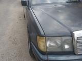 Mercedes-Benz E 230 1989 годаfor1 100 000 тг. в Талдыкорган – фото 3