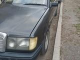 Mercedes-Benz E 230 1989 годаfor1 100 000 тг. в Талдыкорган – фото 4