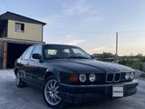BMW 735 1990 года за 1 300 000 тг. в Семей
