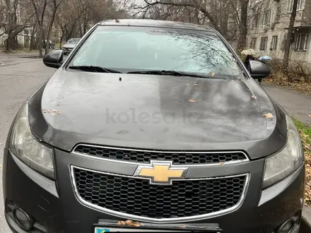 Chevrolet Cruze 2010 года за 3 600 000 тг. в Алматы – фото 4