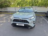 Toyota RAV4 2021 года за 14 700 000 тг. в Караганда