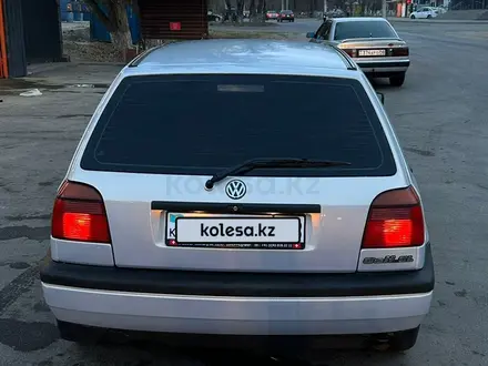Volkswagen Golf 1996 года за 1 750 000 тг. в Тараз – фото 20