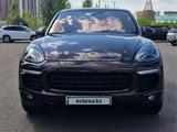 Porsche Cayenne 2016 года за 21 590 000 тг. в Астана