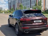 Porsche Cayenne 2016 года за 21 590 000 тг. в Астана – фото 3