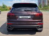 Porsche Cayenne 2016 года за 21 590 000 тг. в Астана – фото 4