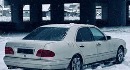 Mercedes-Benz E 230 1997 года за 1 100 000 тг. в Алматы – фото 4