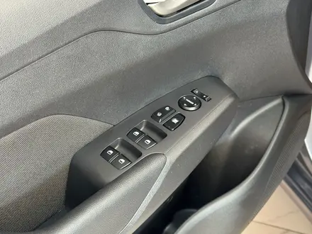 Hyundai Accent 2019 года за 6 600 000 тг. в Атырау – фото 8