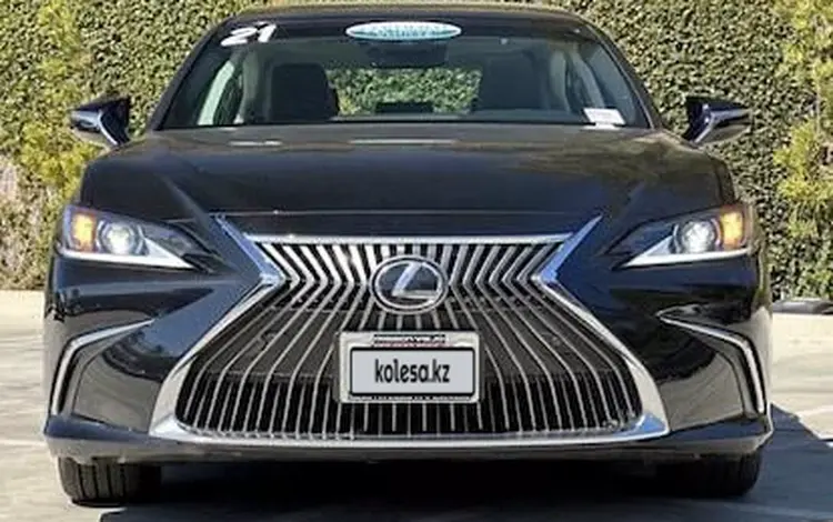 Lexus ES 350 2021 года за 25 000 000 тг. в Алматы