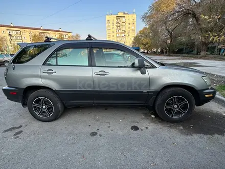 Lexus RX 300 2001 года за 6 000 000 тг. в Талдыкорган – фото 4