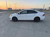Volkswagen Polo 2017 года за 5 950 000 тг. в Атырау – фото 4
