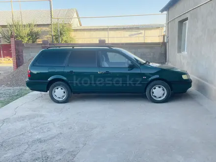 Volkswagen Passat 1996 года за 2 850 000 тг. в Казыгурт – фото 2