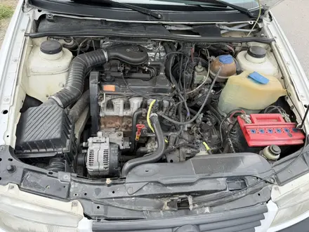 Volkswagen Passat 1995 года за 3 200 000 тг. в Тараз – фото 8