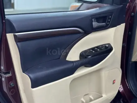 Toyota Highlander 2014 года за 15 000 000 тг. в Атырау – фото 7