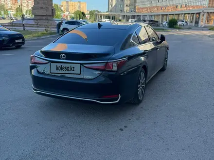 Lexus ES 250 2021 года за 9 300 000 тг. в Караганда