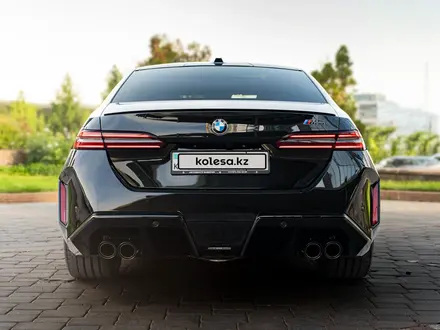 BMW M5 2026 года за 97 000 000 тг. в Алматы – фото 12