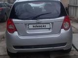 Chevrolet Aveo 2012 года за 2 300 000 тг. в Актау – фото 2