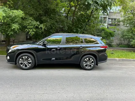 Toyota Highlander 2023 года за 30 000 000 тг. в Алматы – фото 4