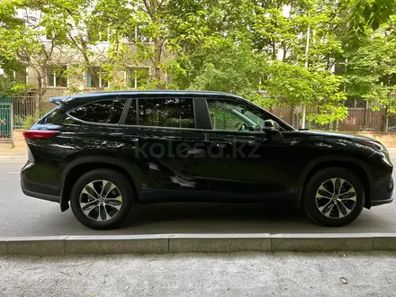 Toyota Highlander 2023 года за 30 000 000 тг. в Алматы – фото 2