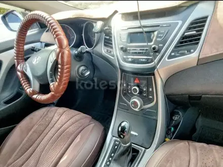 Hyundai Elantra 2014 года за 5 600 000 тг. в Атырау – фото 15