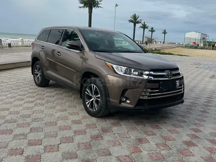 Toyota Highlander 2019 года за 20 000 000 тг. в Актау – фото 4