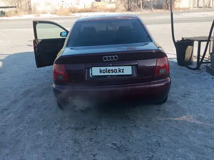 Audi A4 1995 года за 2 600 000 тг. в Семей – фото 4