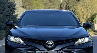 Toyota Camry 2019 года за 13 700 000 тг. в Шымкент