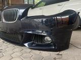 Бампер передний на BMW F10 M пакет оригинал за 225 000 тг. в Алматы – фото 3