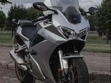 Honda  VFR 800 2018 года за 3 360 000 тг. в Петропавловск