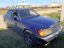 Mercedes-Benz E-Class, 1993