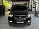 Hyundai Starex 2018 года за 16 000 000 тг. в Алматы