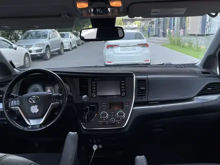 Toyota Sienna 2018 года за 15 500 000 тг. в Алматы – фото 11