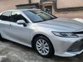 Toyota Camry 2021 года за 14 000 000 тг. в Алматы – фото 2