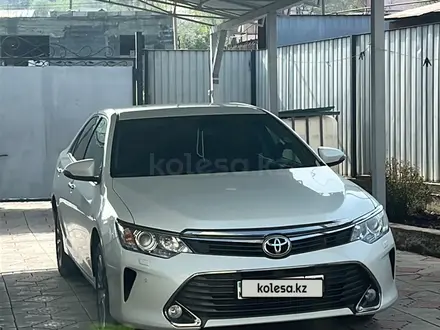 Toyota Camry 2015 года за 12 200 000 тг. в Алматы