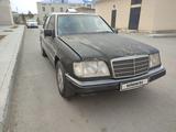 Mercedes-Benz E 260 1991 года за 800 000 тг. в Астана