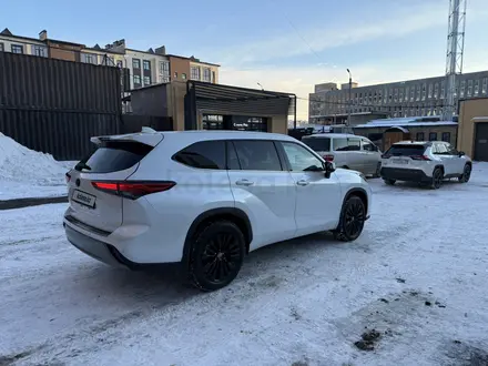 Toyota Highlander 2022 года за 23 500 000 тг. в Астана – фото 4