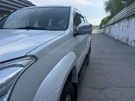 Toyota Land Cruiser Prado 2008 года за 12 900 000 тг. в Алматы – фото 10