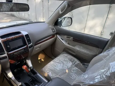 Toyota Land Cruiser Prado 2008 года за 12 900 000 тг. в Алматы – фото 39