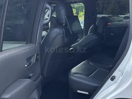 Toyota Land Cruiser 2023 года за 58 000 000 тг. в Караганда – фото 8