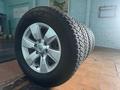 Диски оригинал R 17. Шины 265/65 R 17 т Land Cruiser Prado 150үшін750 000 тг. в Астана – фото 4