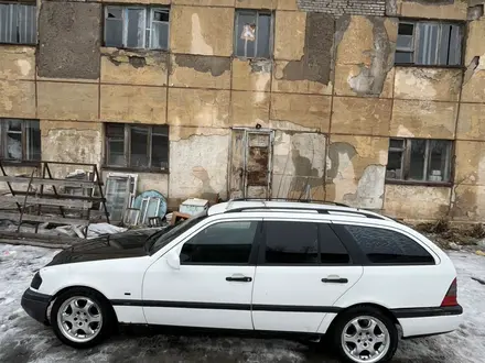 Mercedes-Benz C 180 1997 года за 1 890 000 тг. в Астана – фото 2