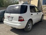 Mercedes-Benz ML 320 2002 года за 4 000 000 тг. в Актобе – фото 4