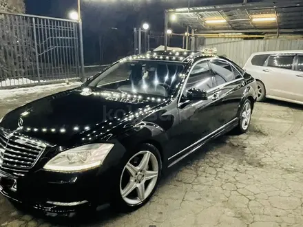 Mercedes-Benz S 500 2010 года за 11 000 000 тг. в Алматы – фото 2