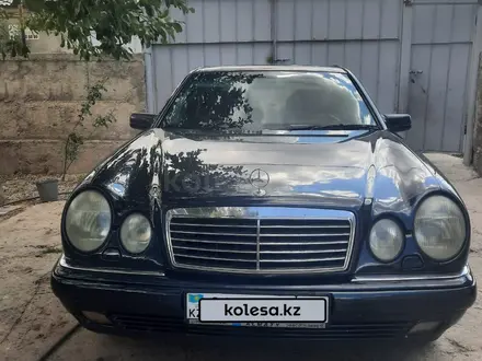 Mercedes-Benz E 280 1996 года за 2 800 000 тг. в Шымкент