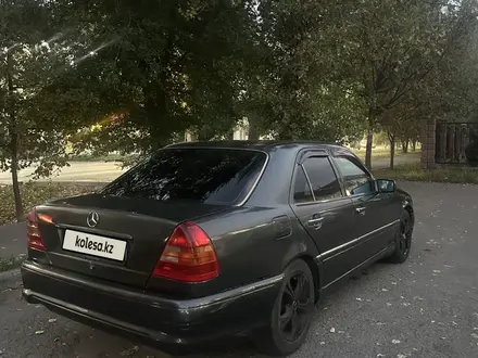 Mercedes-Benz C 220 1994 года за 1 750 000 тг. в Алматы – фото 4