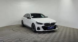 BMW 530 2024 года за 36 980 000 тг. в Алматы – фото 3