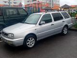 Volkswagen Golf 1997 года за 2 600 000 тг. в Шымкент – фото 2