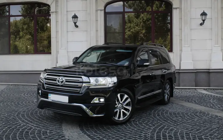 Toyota Land Cruiser 2016 года за 30 500 000 тг. в Алматы