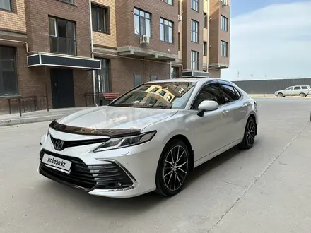 Toyota Camry 2023 года за 15 500 000 тг. в Атырау – фото 4