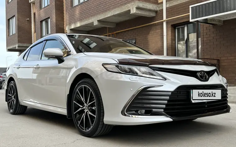 Toyota Camry 2023 годаүшін15 500 000 тг. в Атырау